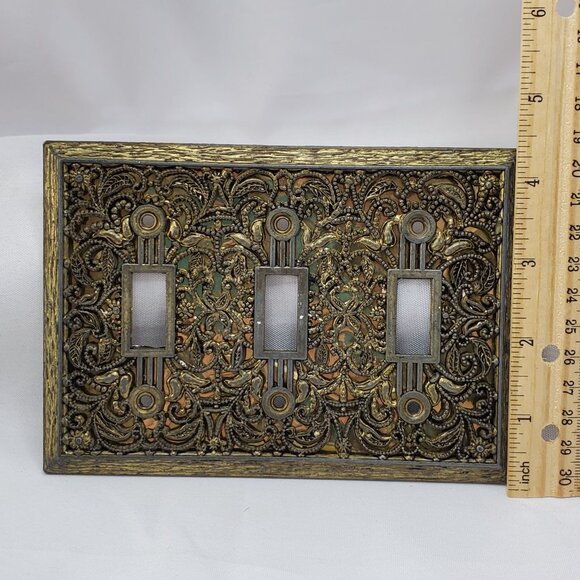 Antique-Style Ornate Light Switch Plate Cover ~ 3 Slot Switch Cover Plate - Picture 5 of 7